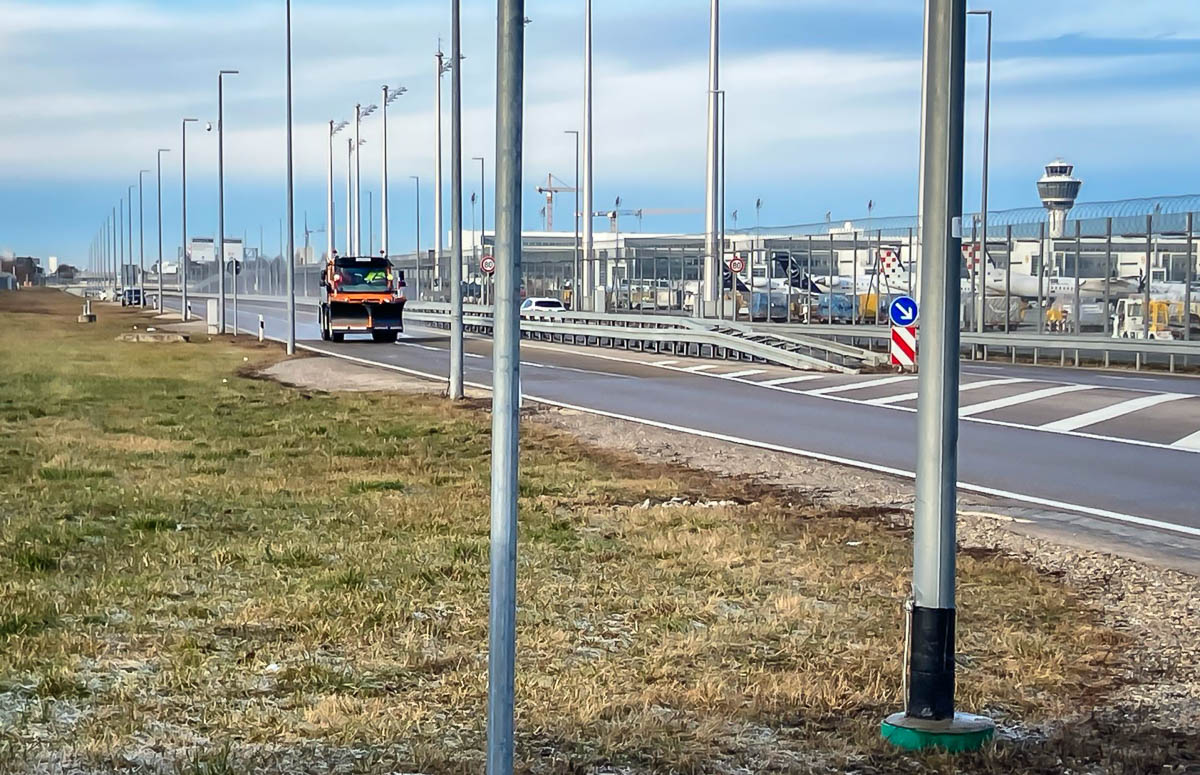 U 427 sorgt für sichere Straßen am Flughafen